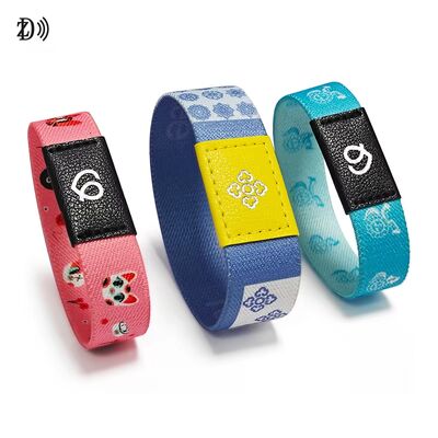 Bracelete de pulso elástico personalizado RFID 13.56MHz NFC Material de borracha durável com poliéster elástico para controle de acesso