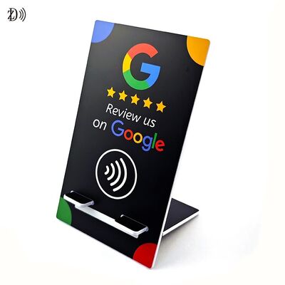 Logotipo personalizado NFC Stand Revisão de mídia social NTAG213 NFC PVC Google Review Card Menu Display Stand